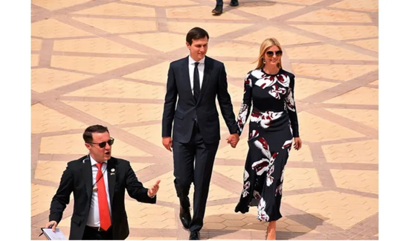 فستان إيفانكا ترامب نفد بعد ساعة من وصولها السعودية وهذا سعره