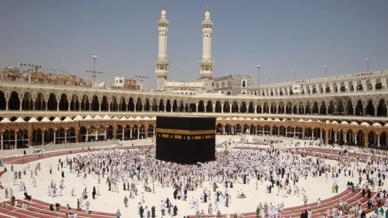 فيديو|شاهد استعدادات الحرم المكي للشهر الكريم 