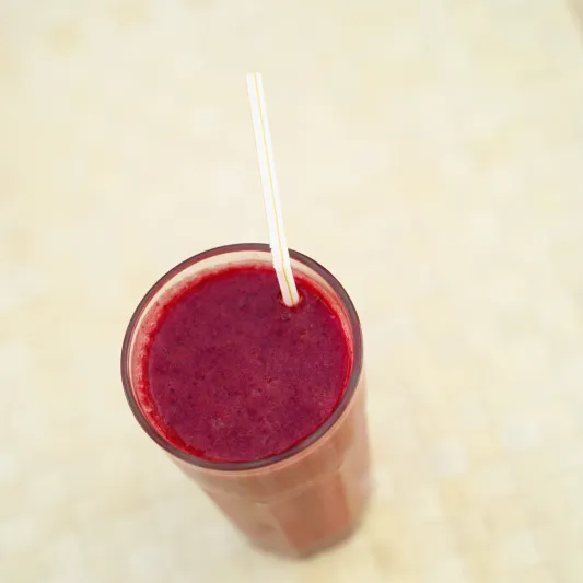 قائمة أفضل المشروبات التي يجب الرياضيين تناولها في رمضان