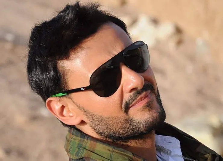 فيديو| بعد مقلب «رامز تحت الأرض».. هذه طريقة الخروج الحقيقية من الرمال المتحركة