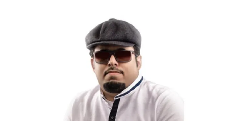 أول سعودي كفيف يملك قناة على يوتيوب: "أفطرت في نهار رمضان حتى لا أبصر"