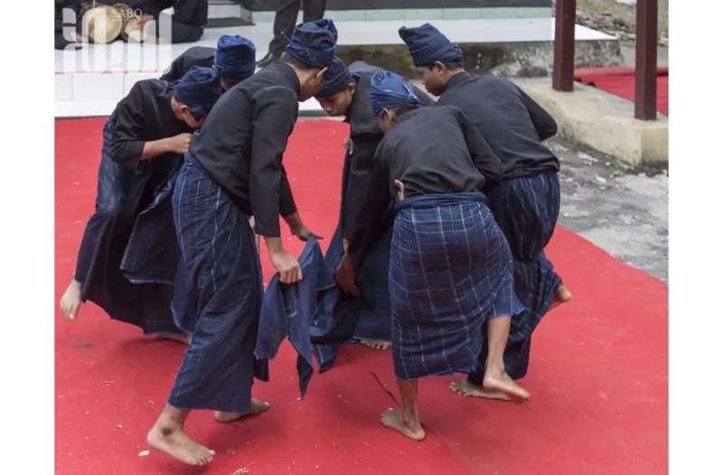 قرية السحرة في سلاويسي يرفضون الحج حتى لا يضطروا لاستخدام الطائرة