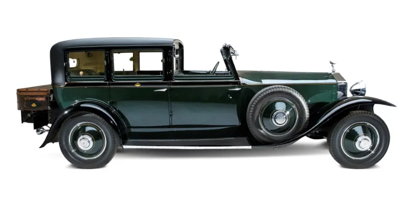 أعظم 8 سيارات فانتوم في التاريخ في معرض من رولز-رويس