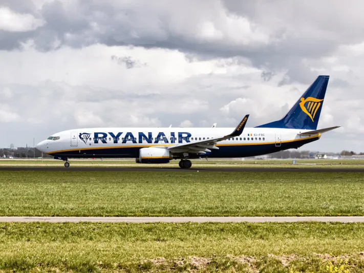 خطوط جوية تضمن لك وصولك بآمان وبأقل تكلفة ممكنة