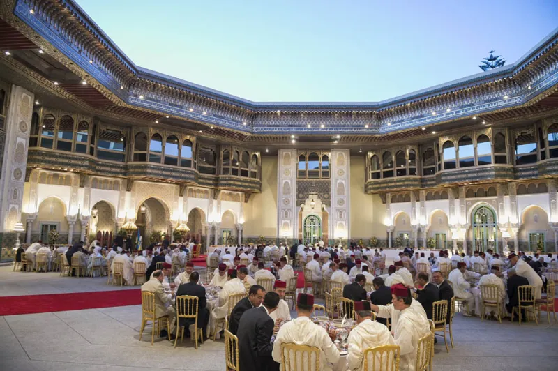 أين يعيش زعماء وملوك العالم؟ جولة داخل قصورهم الخلابة 