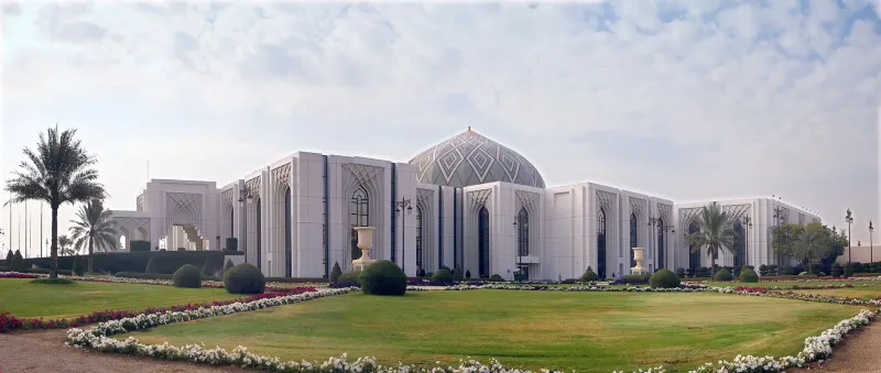 أين يعيش زعماء وملوك العالم؟ جولة داخل قصورهم الخلابة 