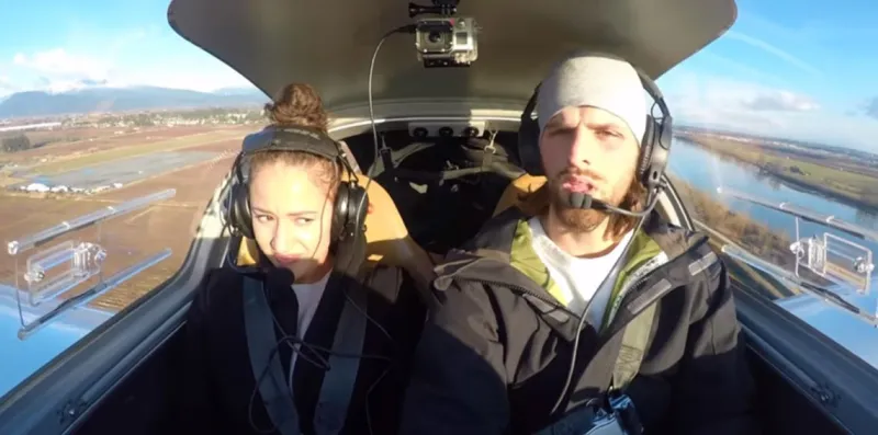  بالفيديو طلب الزواج منها في اكثر لحظات حياتها رعبا