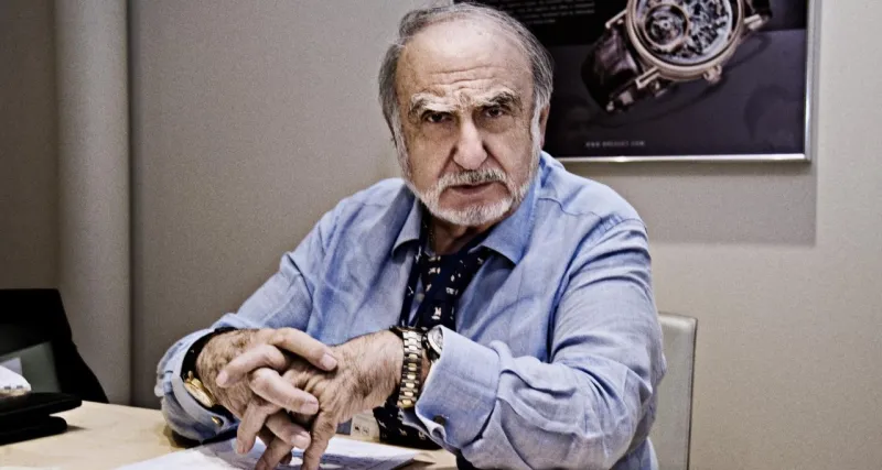 نيكولا حايك  رجل أعمال لبناني- سويسري، مؤسس مجموعة سواتش