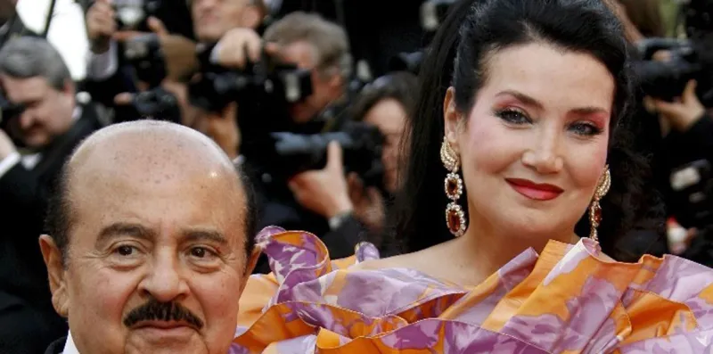 صورة صادمة لن تصدق ان هذه هي الزوجة السابقة لعدنان خاشقجي أغنى نساء بريطانيا!