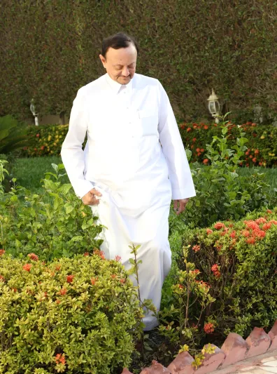 الدكتور هاشم عبده لـ«الرجل»: لهذه الاسباب غادرت عكاظ مرتين والصحافة في حالة ذهول