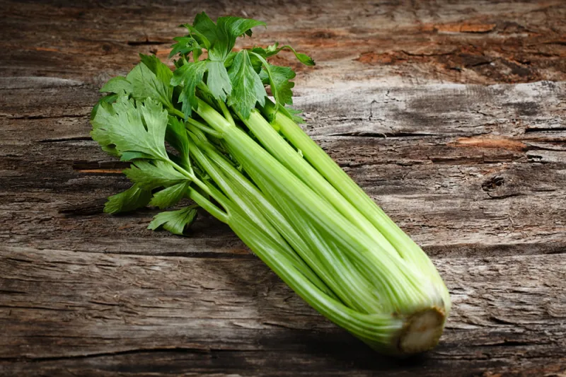 لا تتناول هذه الأطعمة ليلاً.. فهي تتسبب بالكوابيس!