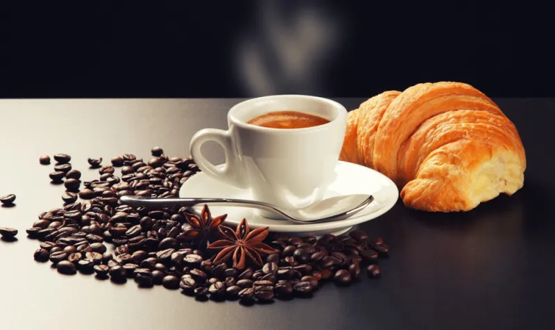 حول عشقك للقهوة إلى عادة صحية بهذه التعديلات