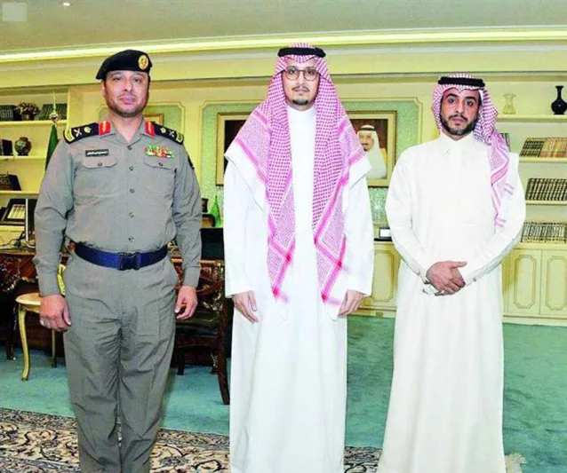 شاب يروي قصة إنقاذه مسنة وخادمتها من الموت 