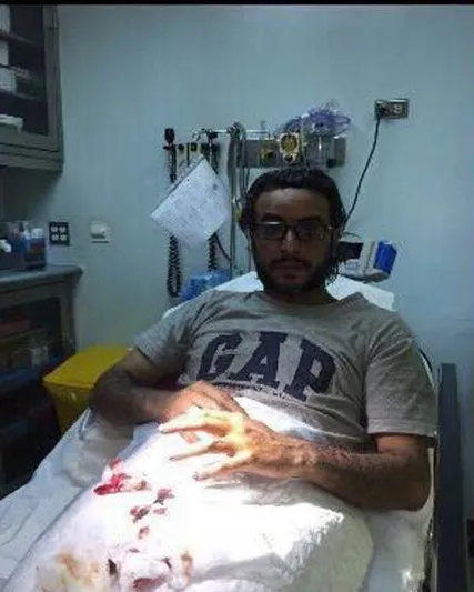 شاب يروي قصة إنقاذه مسنة وخادمتها من الموت 