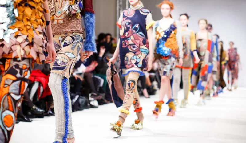 أفكار تسويقية من مجال الأزياء تصلح لجميع أنواع الأعمال التجارية