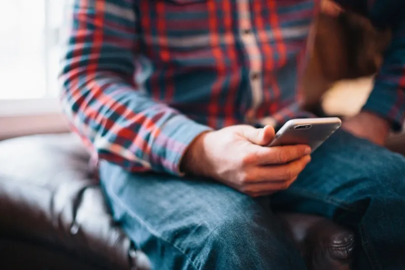 قبل أن يفوت الأوان.. هكذا تقتل التكنولوجيا حياتك الأسرية