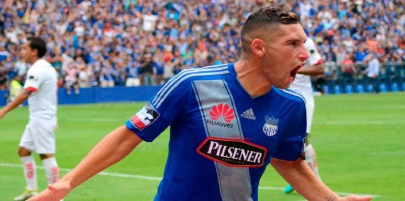 جماهير «العالمي» يطالبون ناديهم بمهاجم إجنبي سادس (صور)