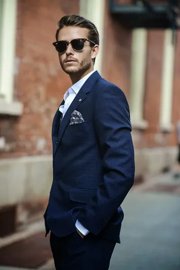 5 قواعد لحضور حفلات الزفاف الصيفية (صور)