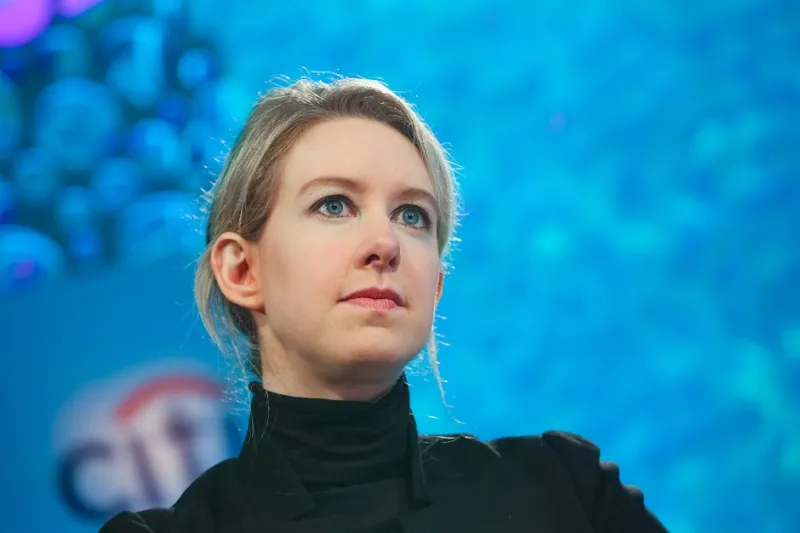 بعد تسربها من التعليم.. كيف أصبحت هذه المرأة أغنى وأصغر مليارديرة عصامية في العالم؟