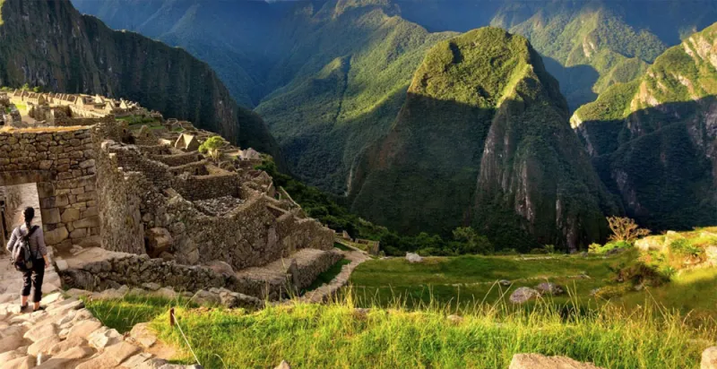 أخبرنا بميزانيتك.. وسنحدد لك وجهتك السياحية المقبلة 