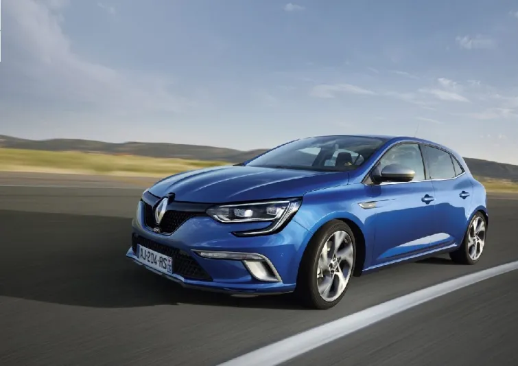 «رينو ميجان» 4 أجيال على مدار 22 عاماً.. إليك فئاتها المختلفة