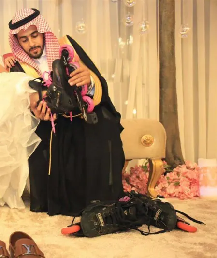 شاهد زلاجات “الإسكيت”  في حفل زجاج سعودي