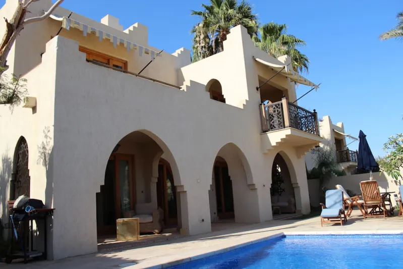 وجهتك عربية؟.. إليك أفخم القصور التي يمكنك إستئجارها 