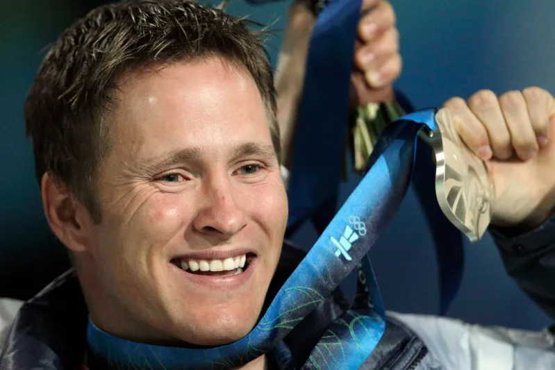 ما هى دوافع مشاهير العالم للانتحار؟