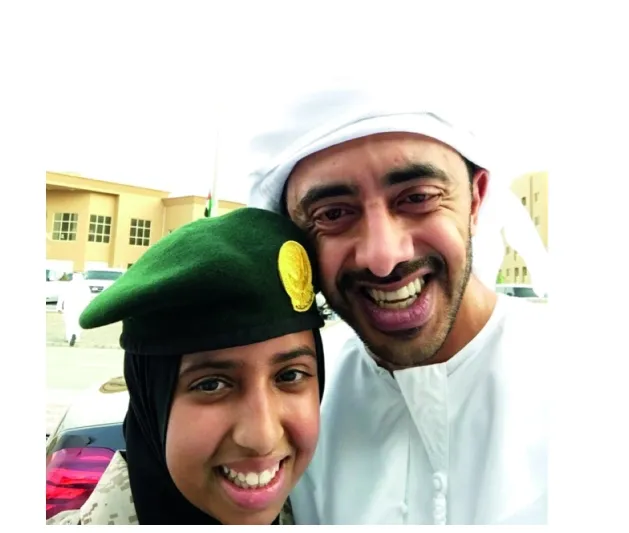 عبدالله بن زايد فخور بفاطمة بنت عبدالله والخريجين