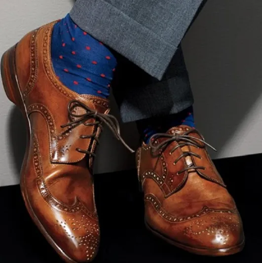 لتكتمل اناقتك.. 6 قواعد اتبعها قبل انتعال الحذاء البني