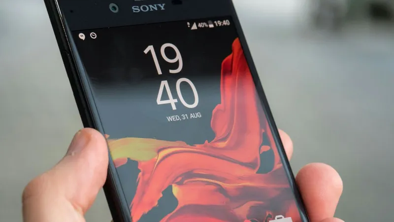 قائمة بـ 8 هواتف ذكية ستبهرك في 2018 (فيديو)