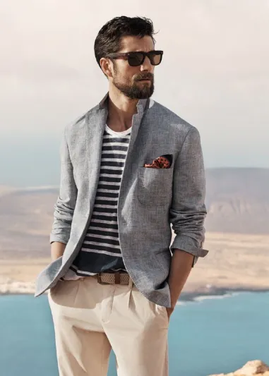 لطلة أكثر أناقة.. اجعل الكتان رفيق خزانتك الصيفية!