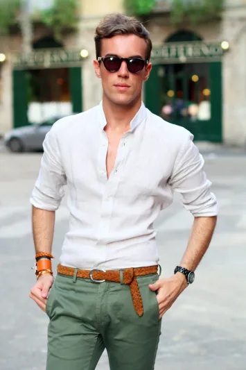 لطلة أكثر أناقة.. اجعل الكتان رفيق خزانتك الصيفية!