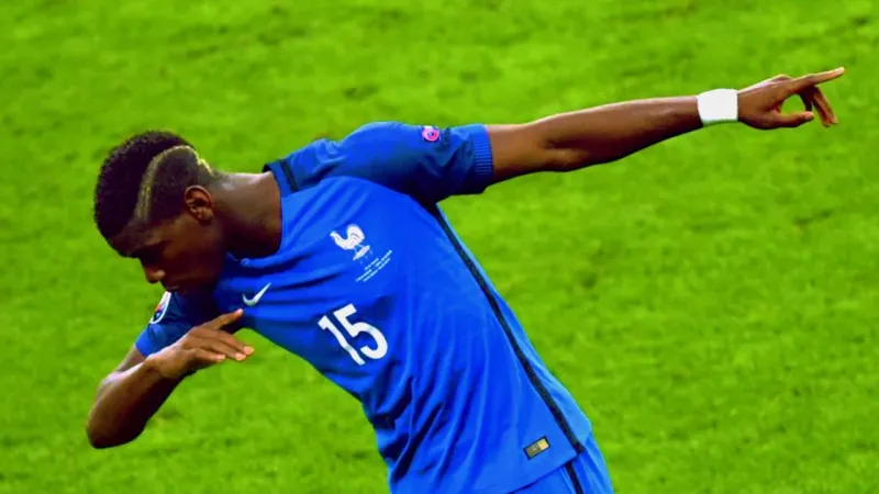 لاعبين كل خطأهم أنهم احتفلوا مبكرا ! (فيديو)