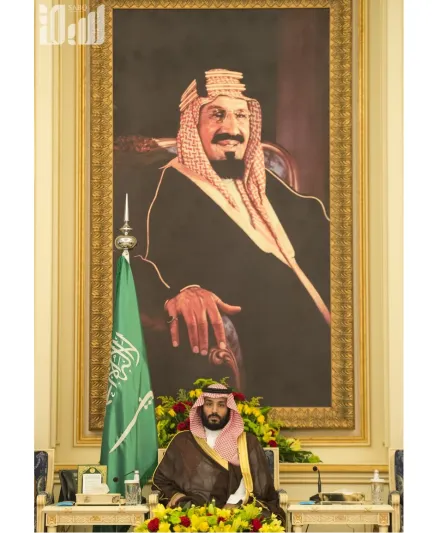 صور| نائب الملك يستقبل أمراء ومشايخ وجمعاً من المواطنين