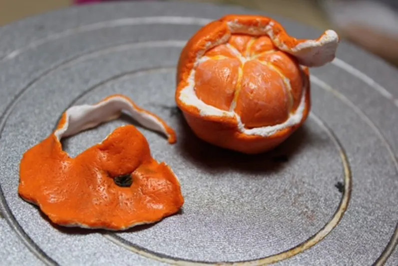 «جدو سرحان»  أول أعمالها ..تعرف علي نورة جوهري صاحبة الأنامل الذهبية 