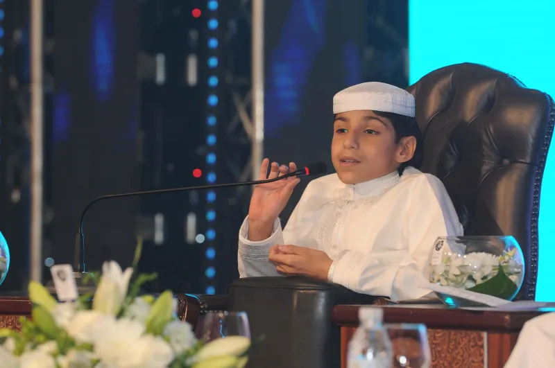 فيديو| الطفل غانم المفتاح يدعو ربه قبل دخول العمليات بلحظات