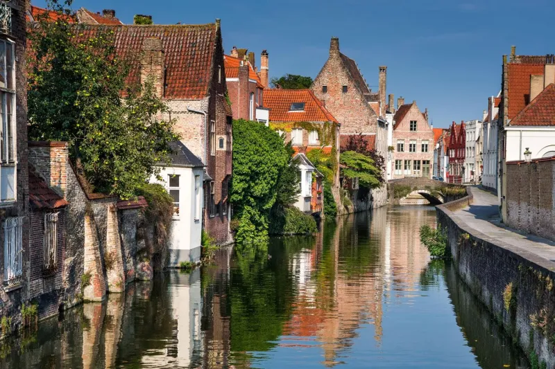 بلجيكا.. هنا قلب أوروبا النابض بالحياة