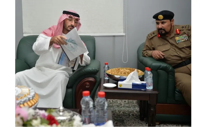 نائب أمير مكة يتفقد مجمع الدوائر الحكومية ومستشفى قوى الأمن
