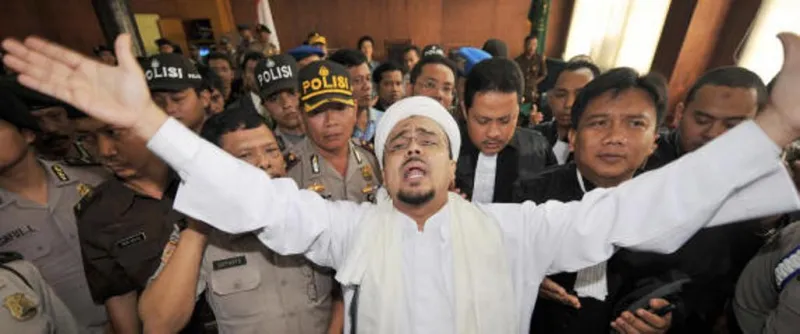  إندونيسيا تلاحق رجل دين في السعودية ..لن تصدق السبب