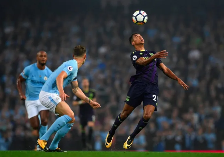 الدوري الإنكليزي مانشستر سيتي يفلت من كمين إيفرتون بأُعجوبة