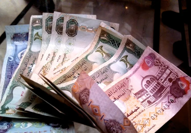 الإمارات تعلن موعد بدء تطبيق الضريبة الانتقائية