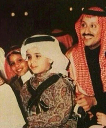 محمد بن سلمان رجل كل شيء ..رحلته من مقاعد الدراسة الى ولاية العهد 
