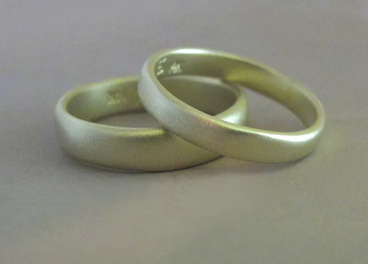 معضلة خاتم الزفاف.. ما تحتاج لمعرفته عن المعادن المستخدمة