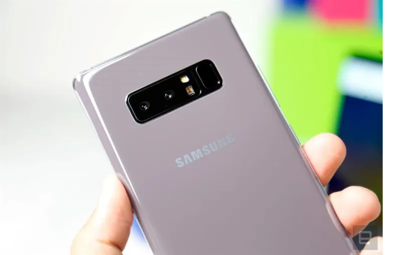 إطلاق سامسونج جلاكسي نوت 8.. تعرف على مواصفاته (فيديو وصور)