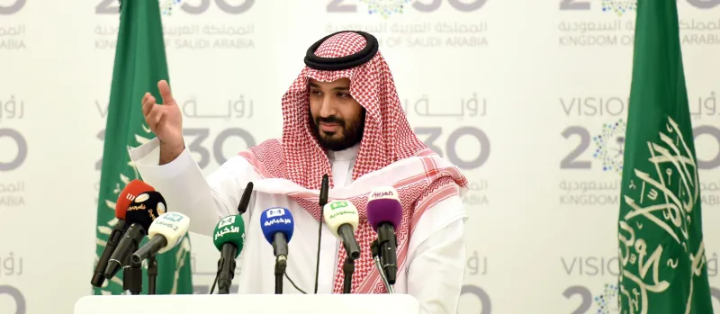 فيديو| وزير الإسكان يكتب لـ «الرجل»: محمد بن سلمان.. صانع التغيير لوطن طموح