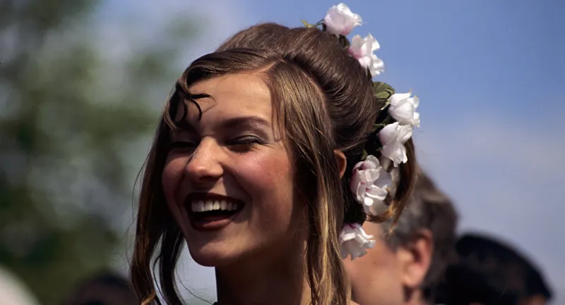 سيدة ماتت من الضحك بسبب نكتة