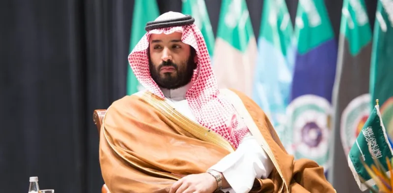 انفوجراف| توفر 276 مليار دولار للسعودية.. أهم 8 مشروعات ينفذها ولي العهد في المملكة