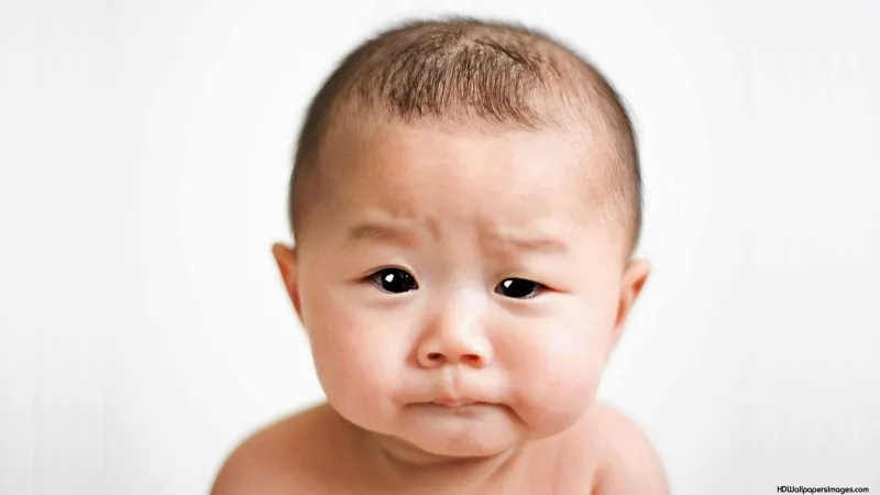 ما علاقة هذا الطفل الصيني بلعبة فيديو على الهواتف؟