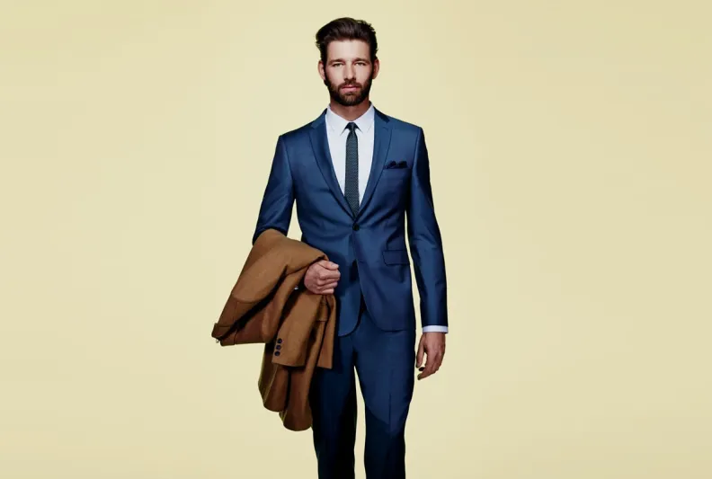 في «#اليوم_العالمي_لطوال_القامه».. ما هي مخاطر الطول الزائد؟ 